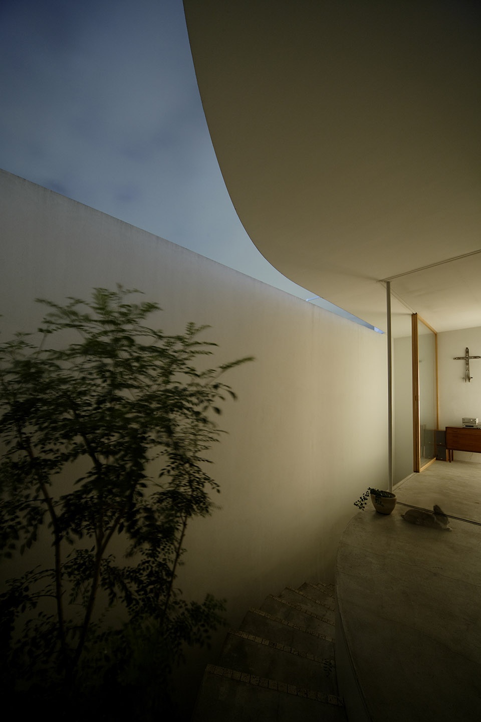 love house by takeshi hosaka architects