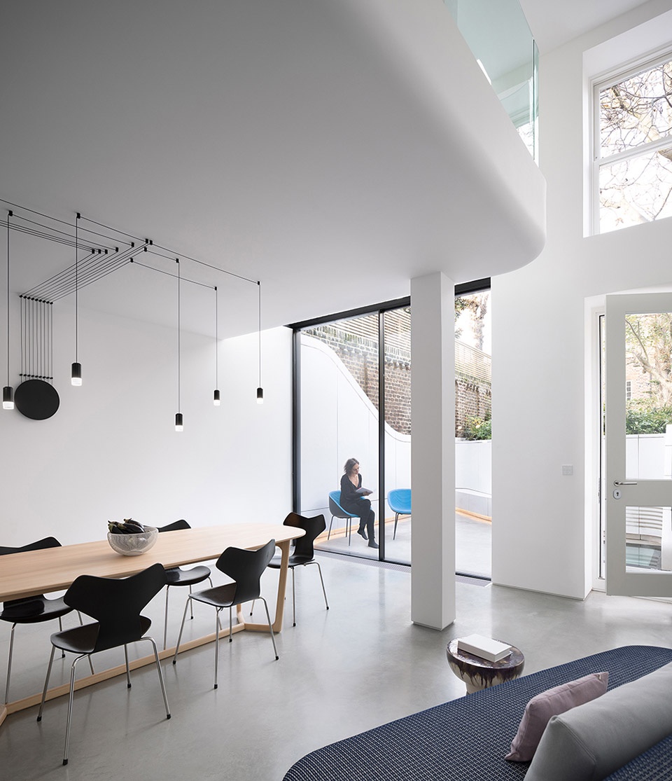 light falls by flow architecture magrits