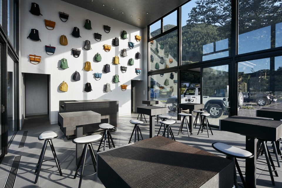 hoshinoya fuji by azuma architect associates