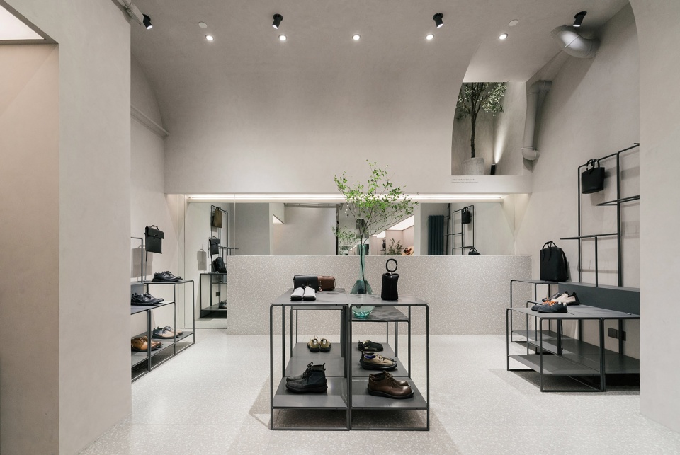 beijing wudaokou store of suren leather goods china by wonder architects