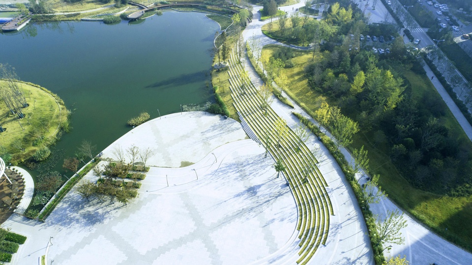 section 1 of the central business district of sanli river park in jiaozhou china by ldg