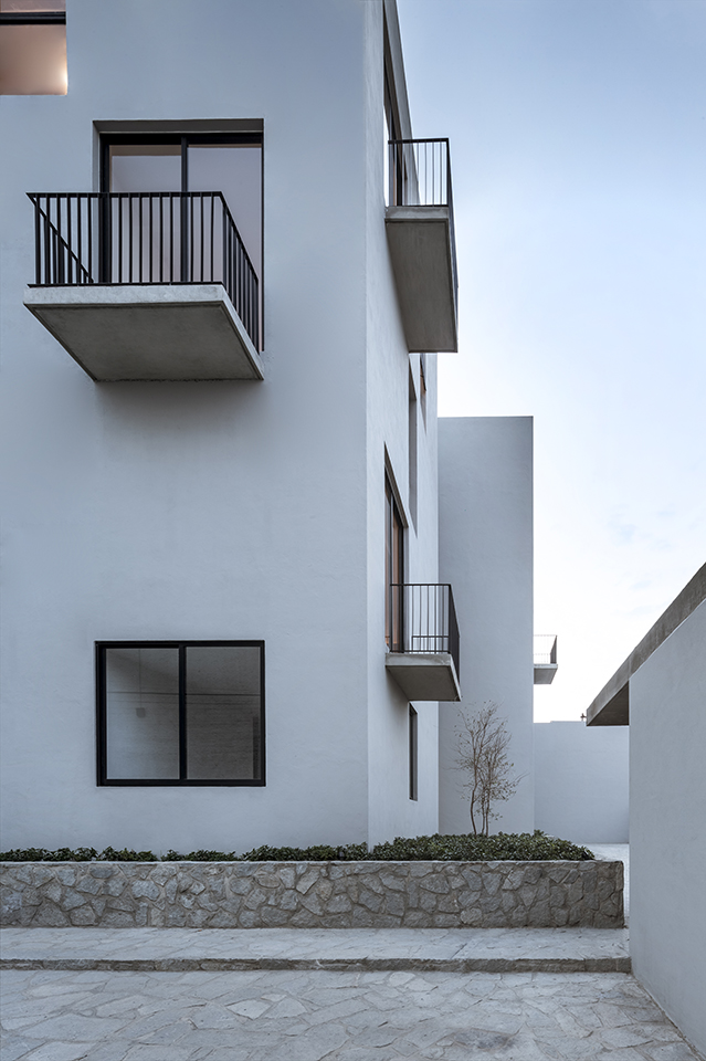 del patio apartamentos by estudio hidalgo 1