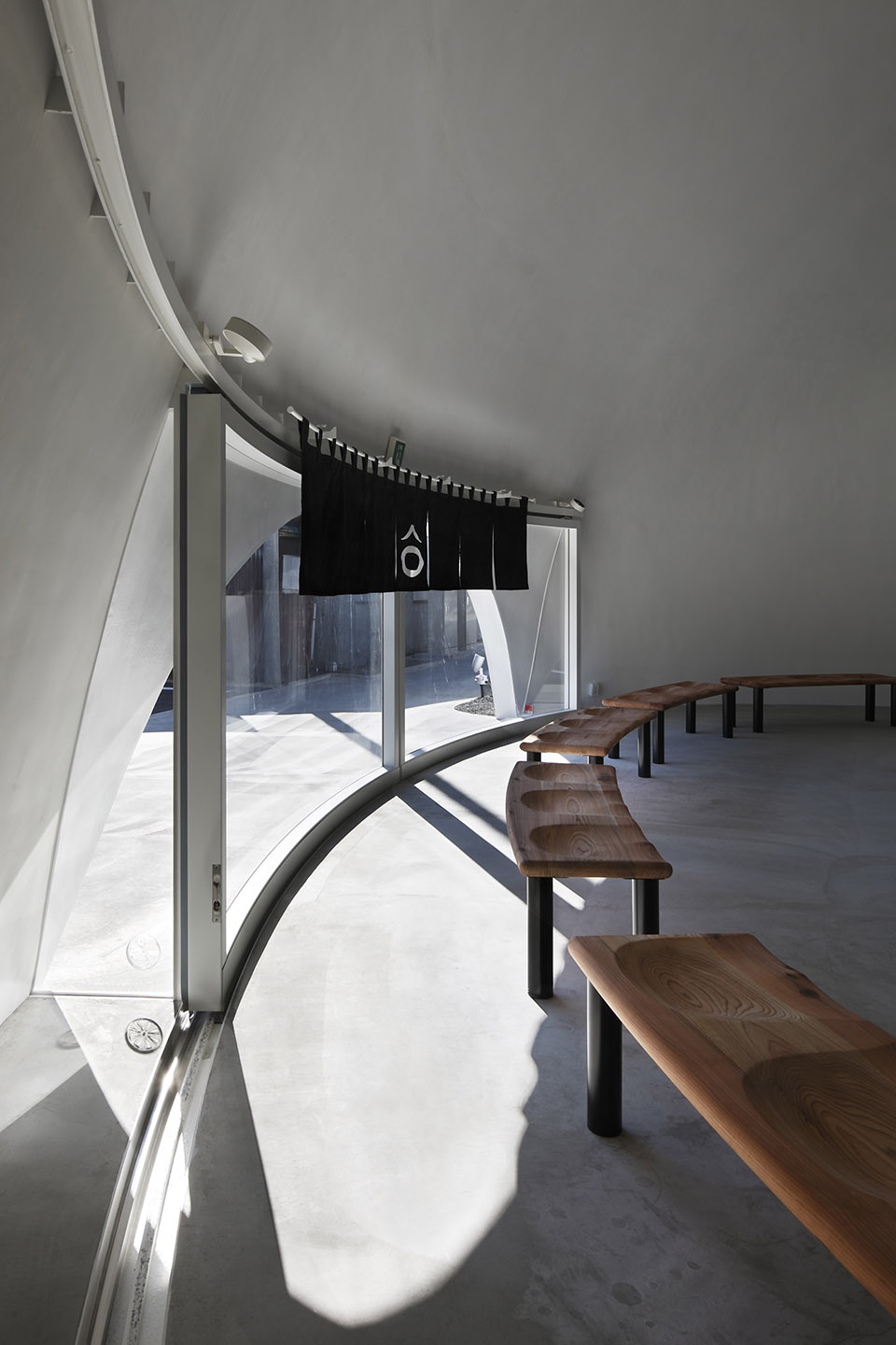 hoto fudo by takeshi hosaka architects