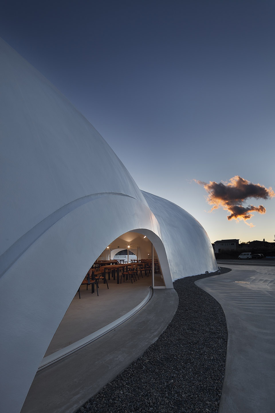 hoto fudo by takeshi hosaka architects