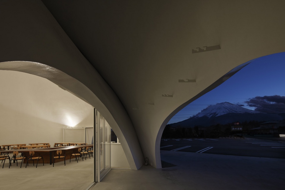 hoto fudo by takeshi hosaka architects