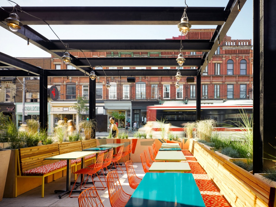 nandos queen west by designagency