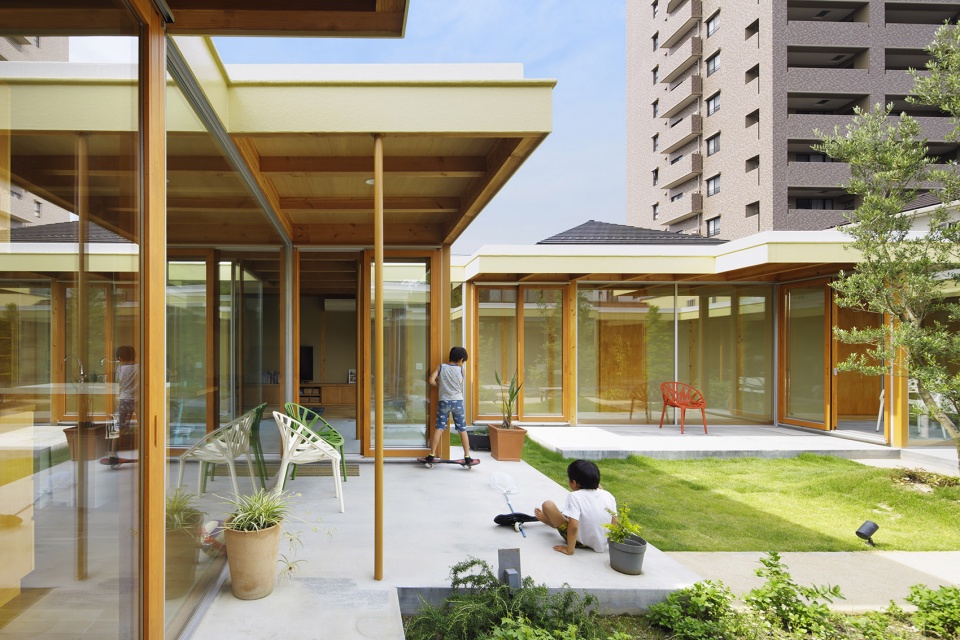 nagoya courthouse by takeshi hosaka architects