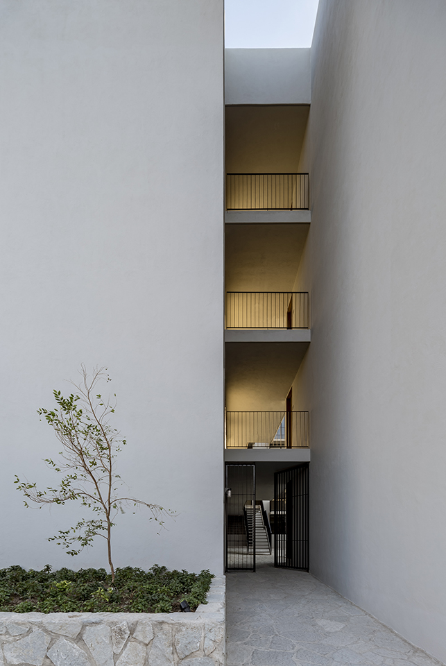 del patio apartamentos by estudio hidalgo 1