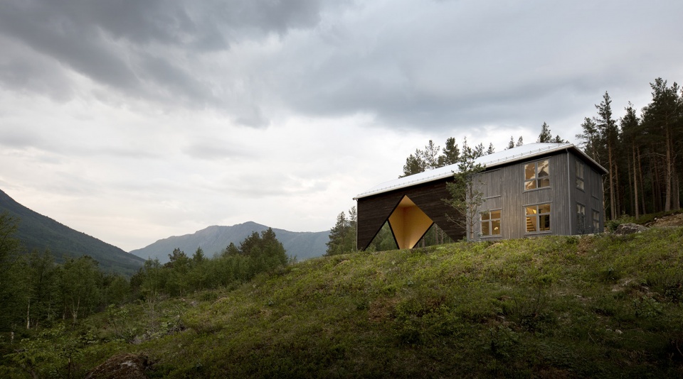 1 3 house by rever drage architects