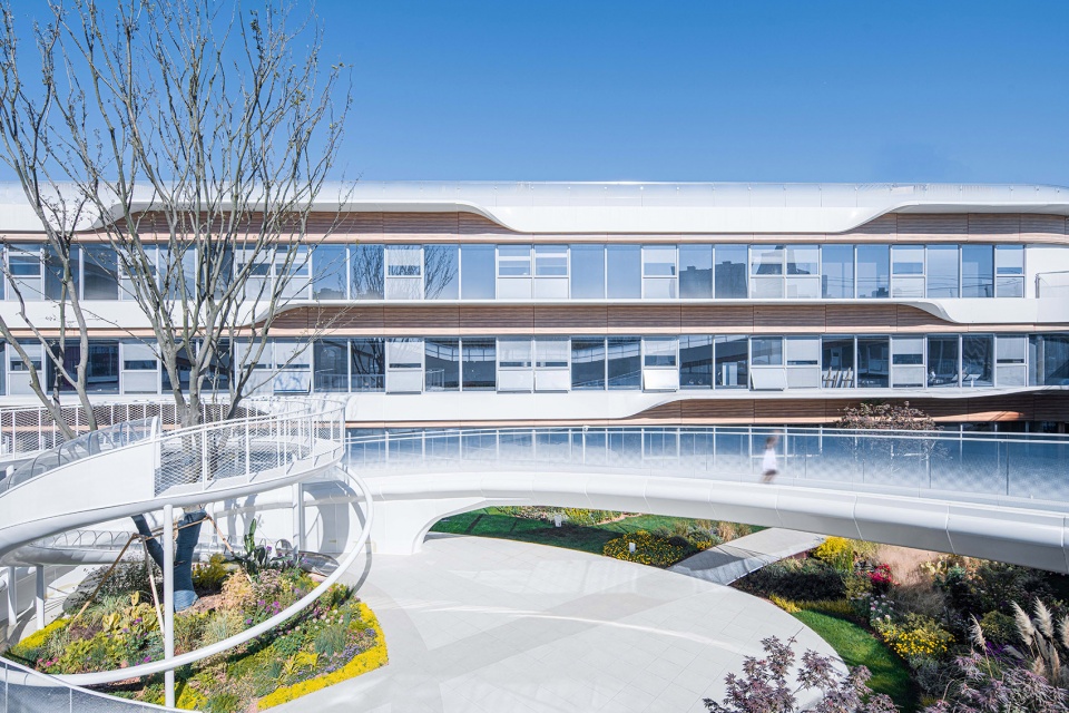 cifi donut kindergarten china by tianhua architecture planning engineering ltd