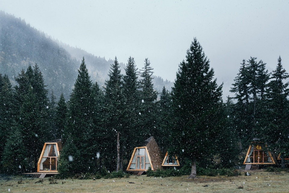 light over clouds tree house hotel china by weestudio