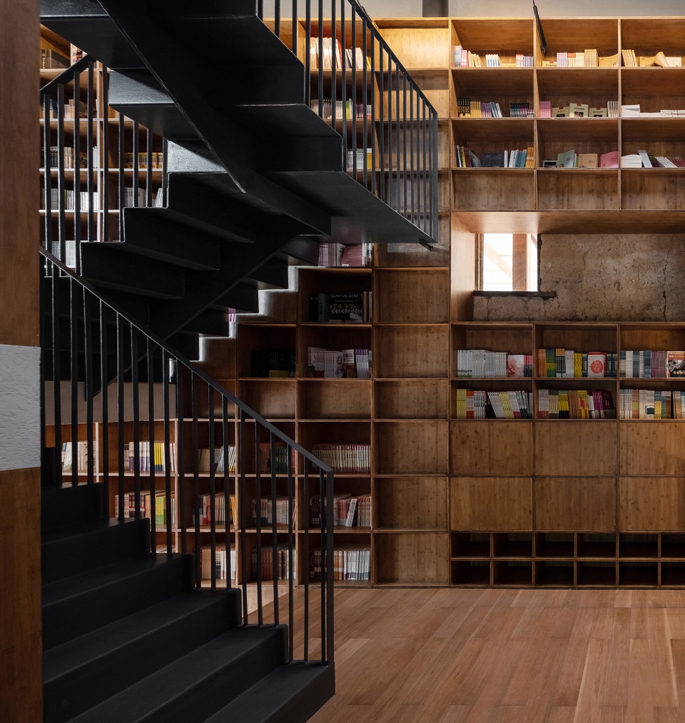 capsule hotel and bookstore in village qinglongwu china by atelier taoc