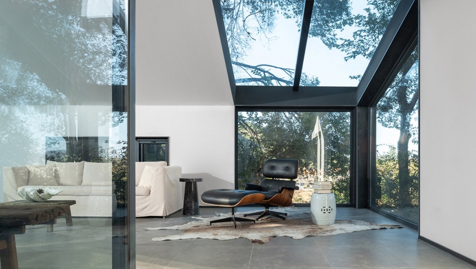 yard under the tree china by evolution design