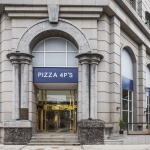 Pizza4p's餐厅新店，胡志明市 / SEMBA