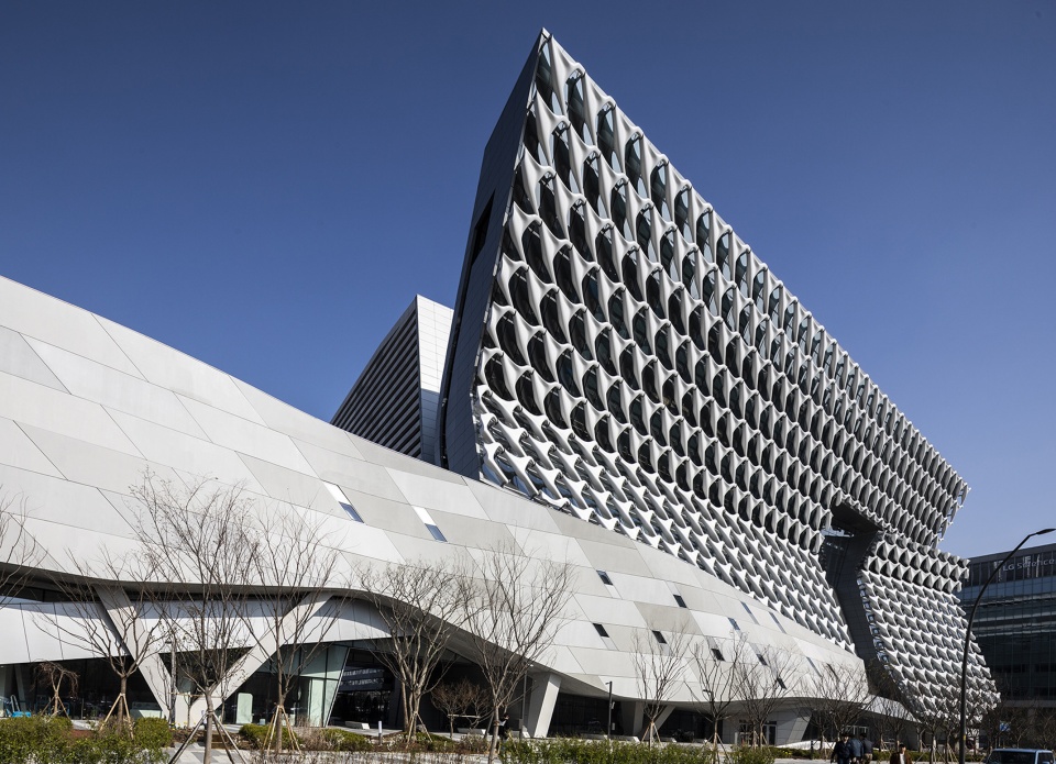 morphosis celebrates opening of flagship research and development facility for the kolon group