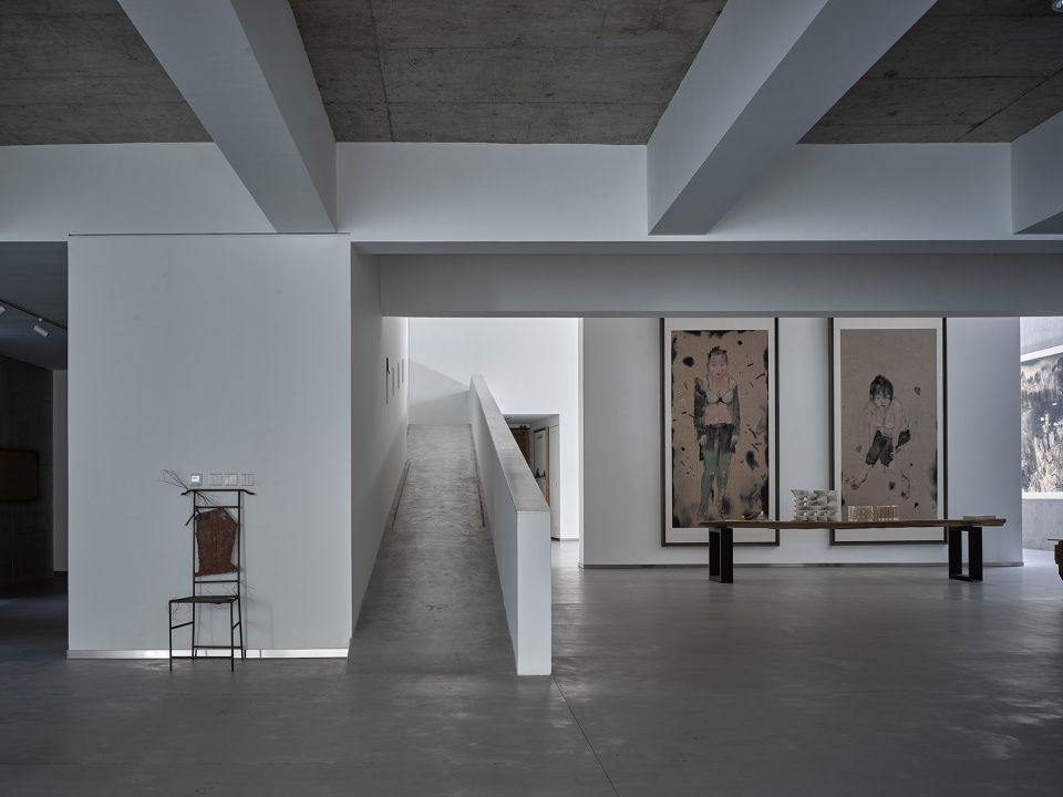 A house of walls DustART Office
