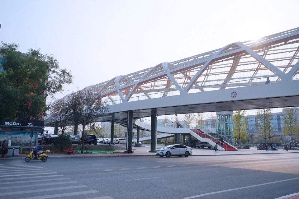 Aomen Road Gallery Bridge LDG