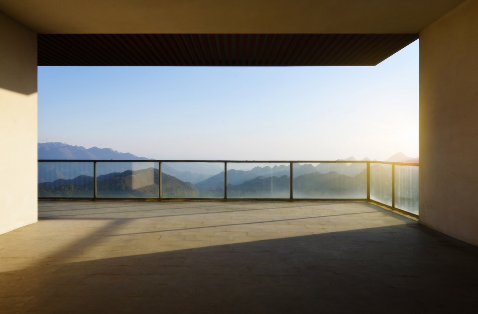 Liupanshui Yejiping scenic area tuorist center DZJ Studio