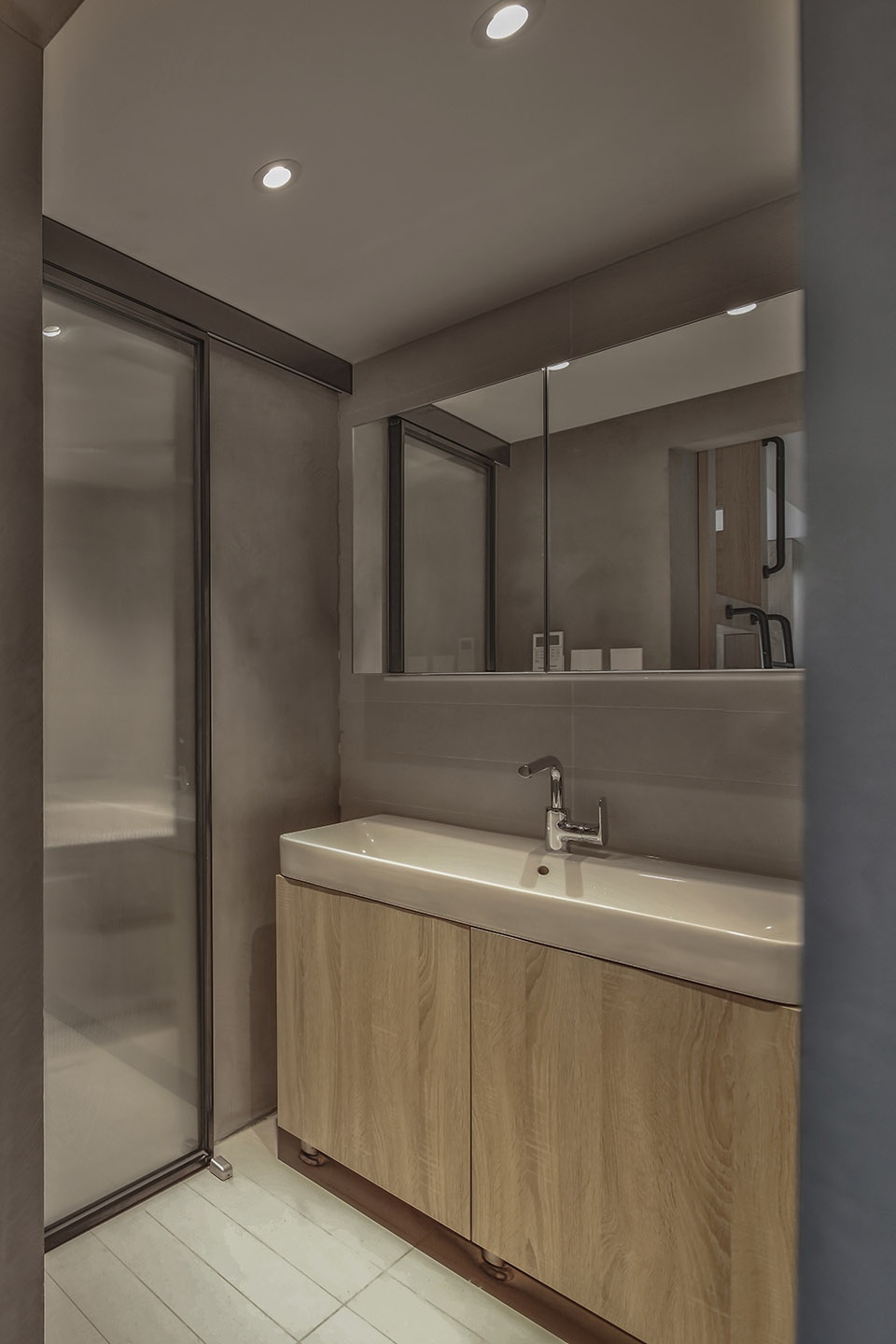 SYM HOUSE Luo Xiuda