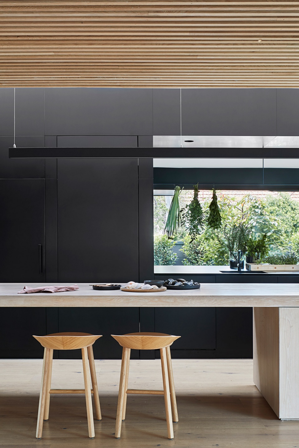 central park road residence by studiofour