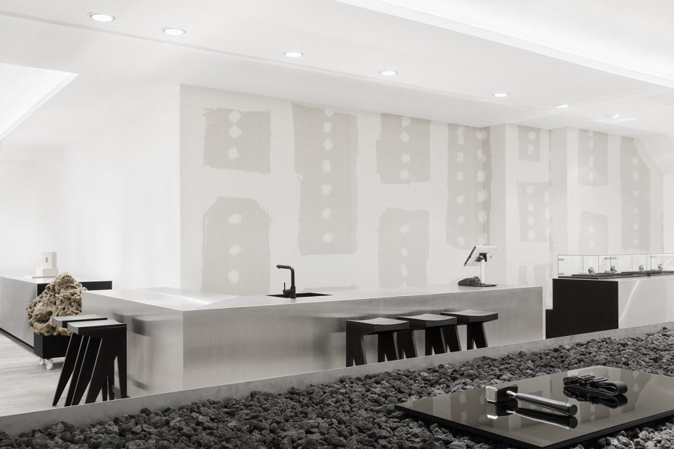 the first store of the realtale group by vaust studio