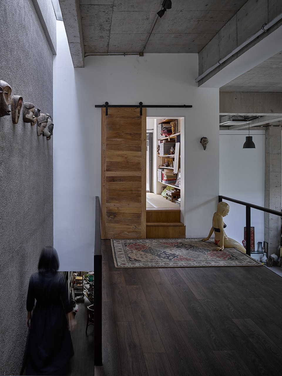 A house of walls DustART Office