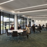 维多利亚州板球和社区中心，澳大利亚 / Cox Architecture