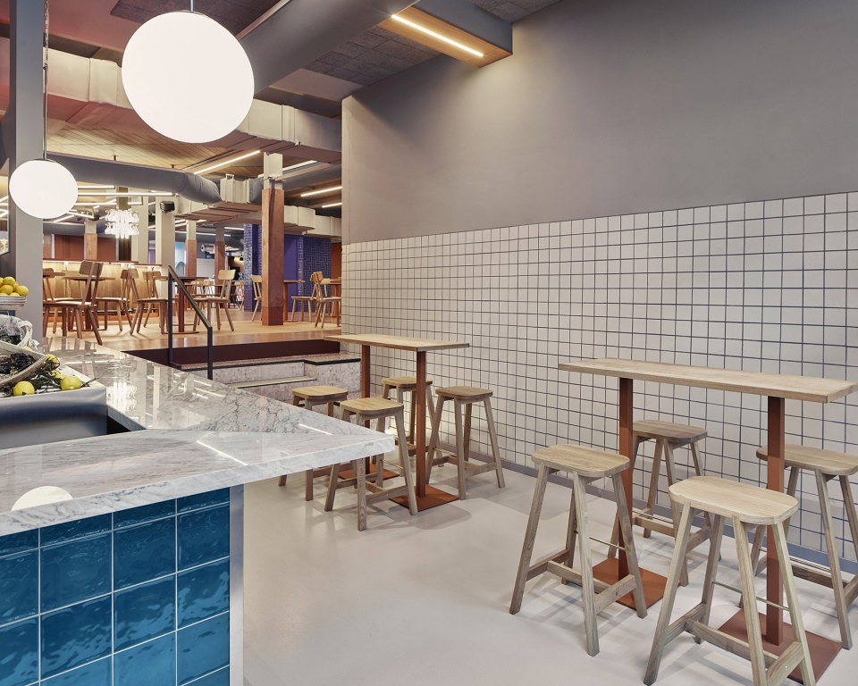 foodhallen den haag by studio modijefsky
