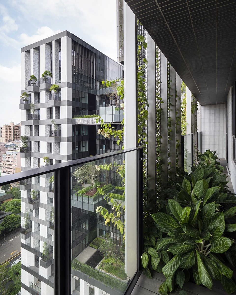 sky green by woha