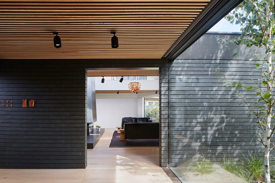 central park road residence by studiofour