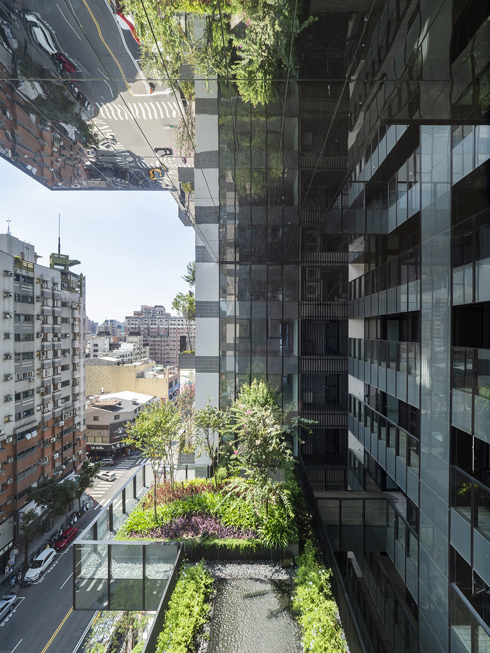 sky green by woha