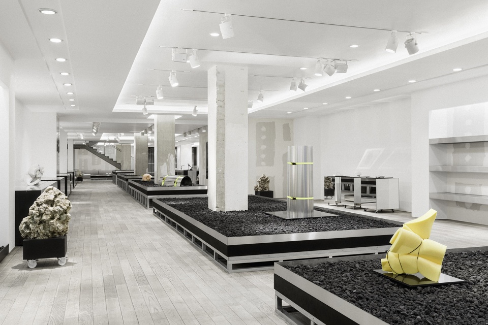 the first store of the realtale group by vaust studio 1