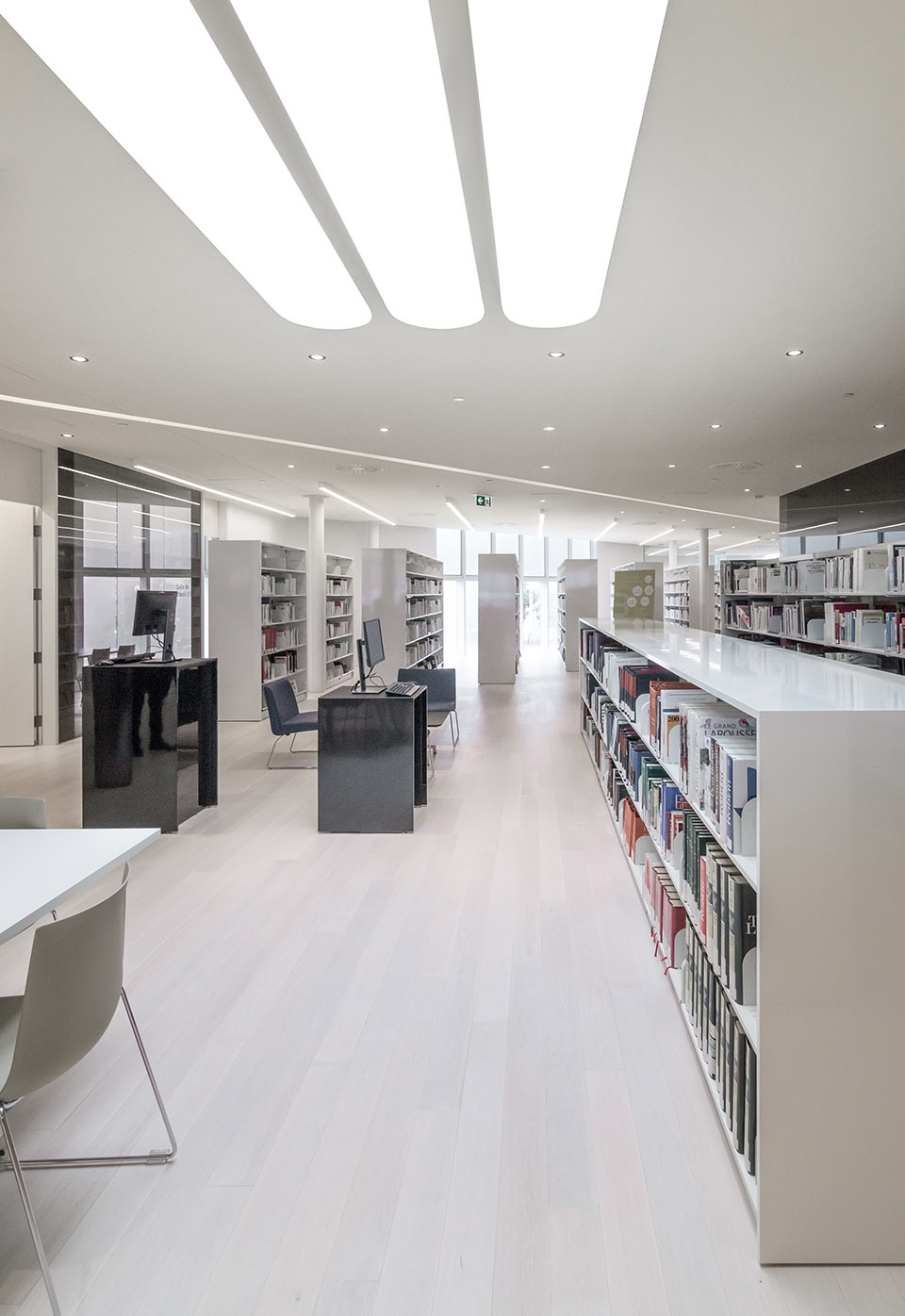 Drummondville Public Library Chevalier Morales Architectes