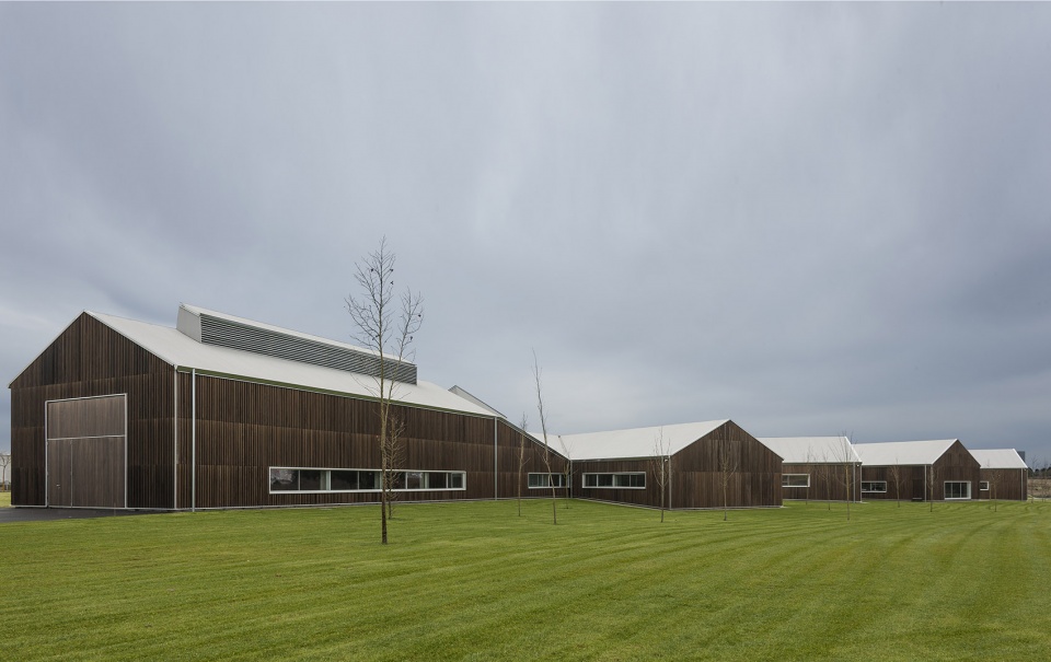 New Building For Norvento By Francisco Mangado