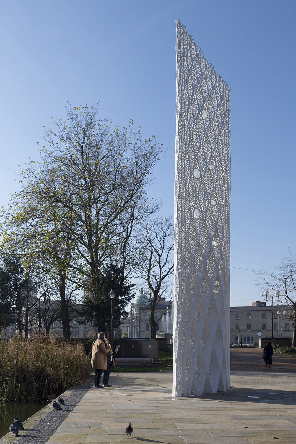 solar gate by tonkin liu