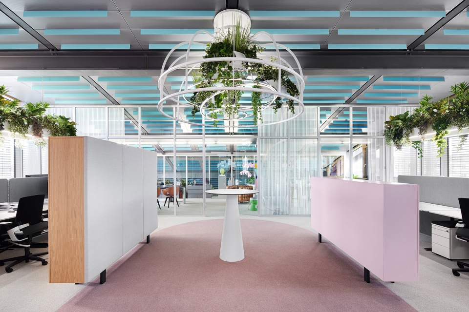 the new headquarters of roman klis design by ippolito fleitz group