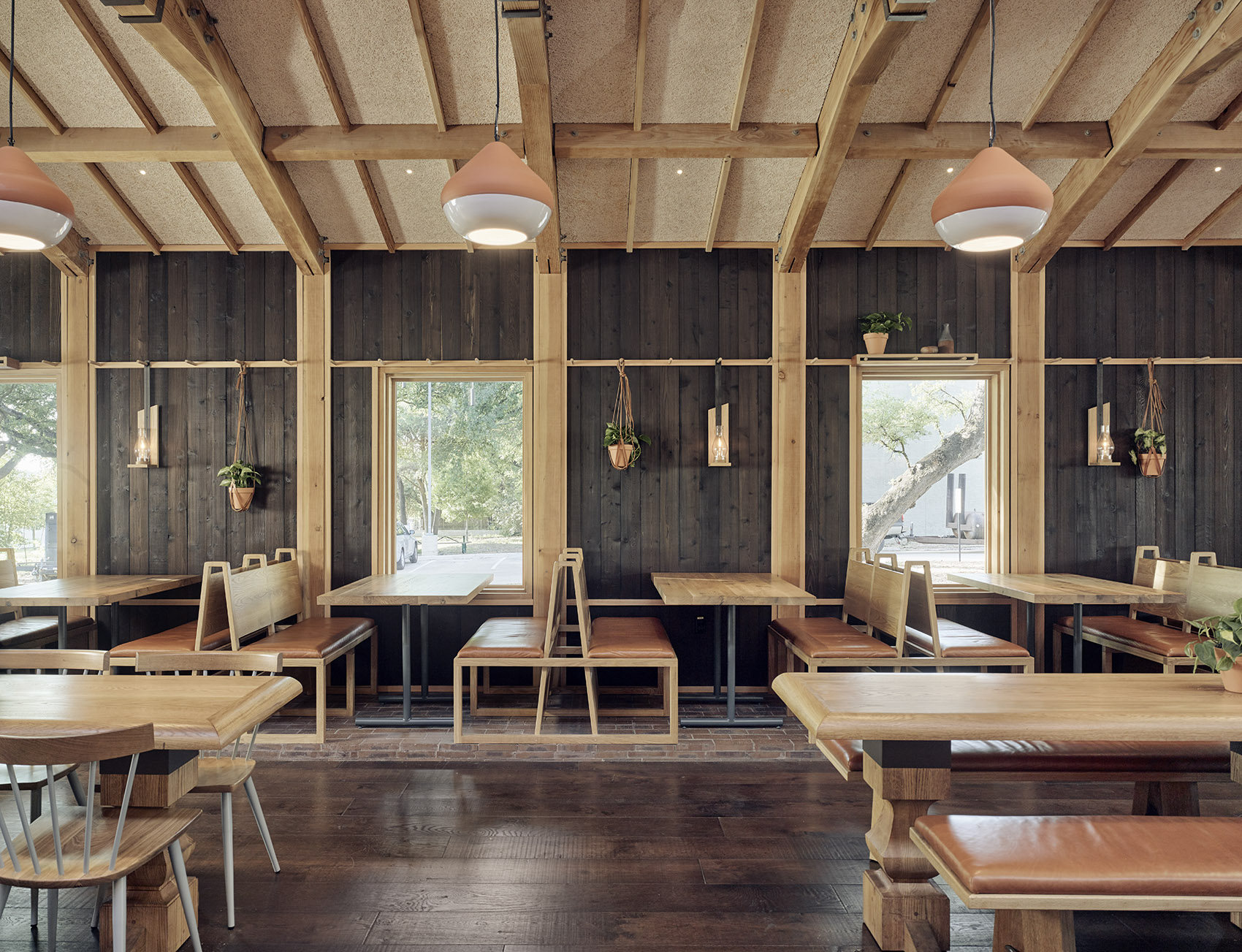 loro by ste marie art and design