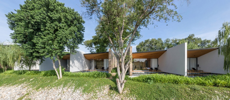 tara villa by idin architects