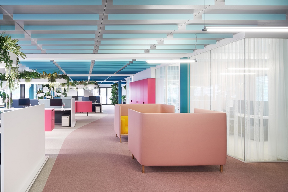 the new headquarters of roman klis design by ippolito fleitz group