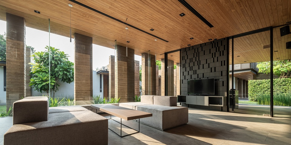 tara villa by idin architects