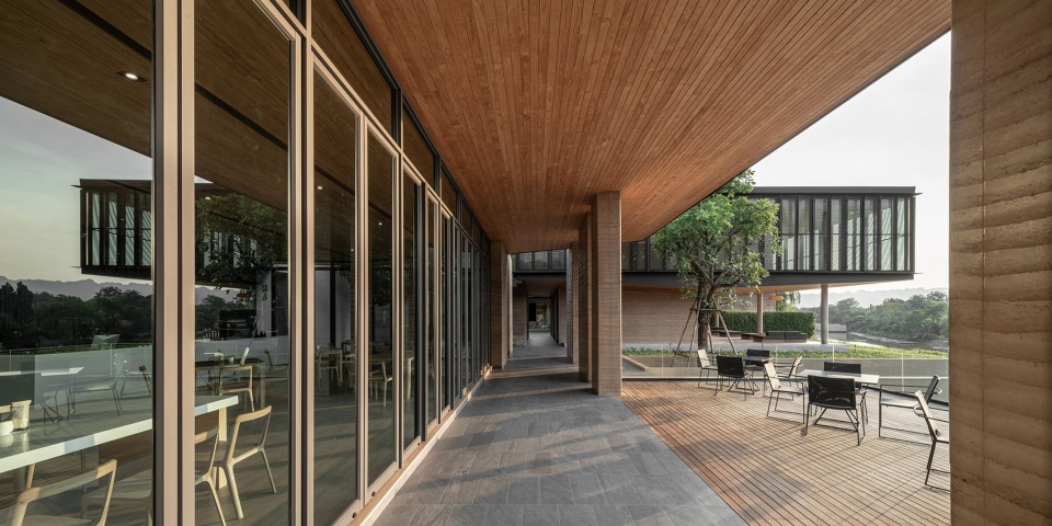 tara villa by idin architects