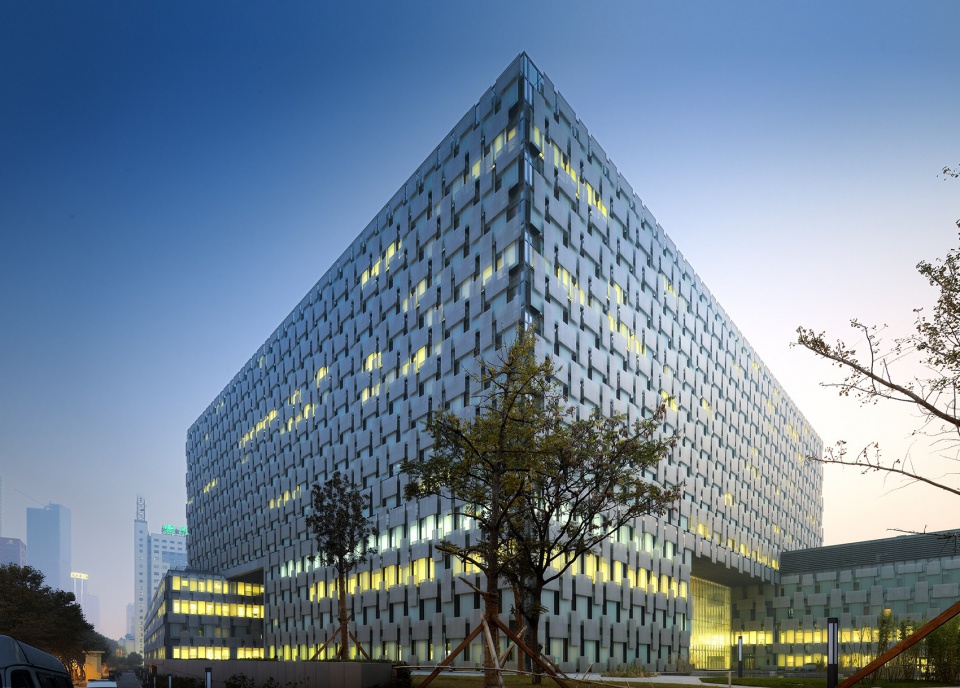 nanjing drum tower hospital china by lemanarc sa 1