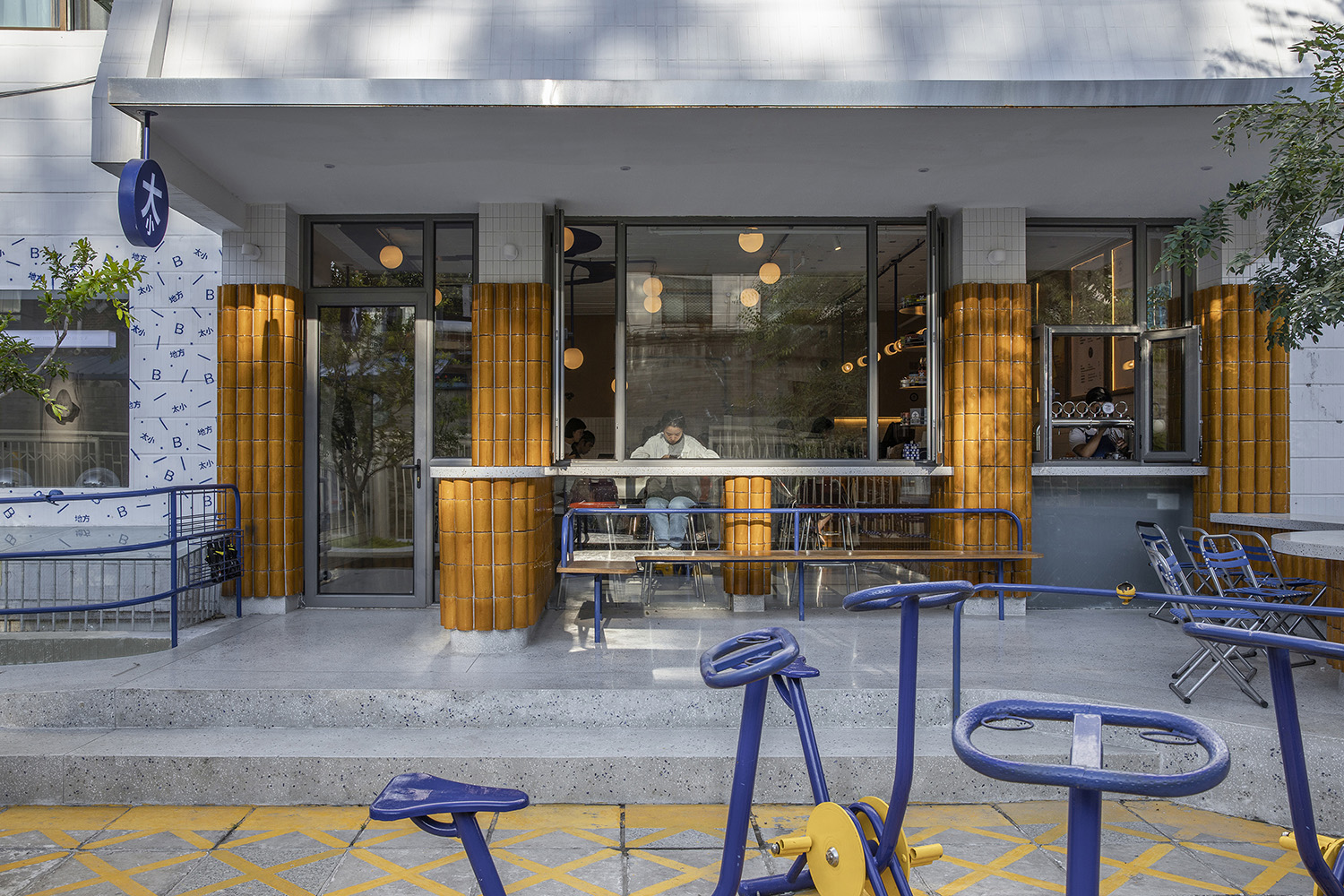 bigsmall coffee beiluoguxiang china by designreserve