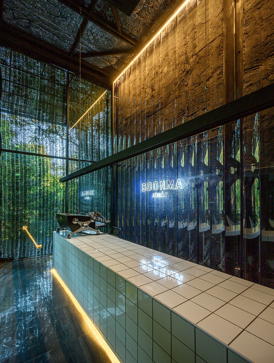 boonma cafe chaingmai by sher maker