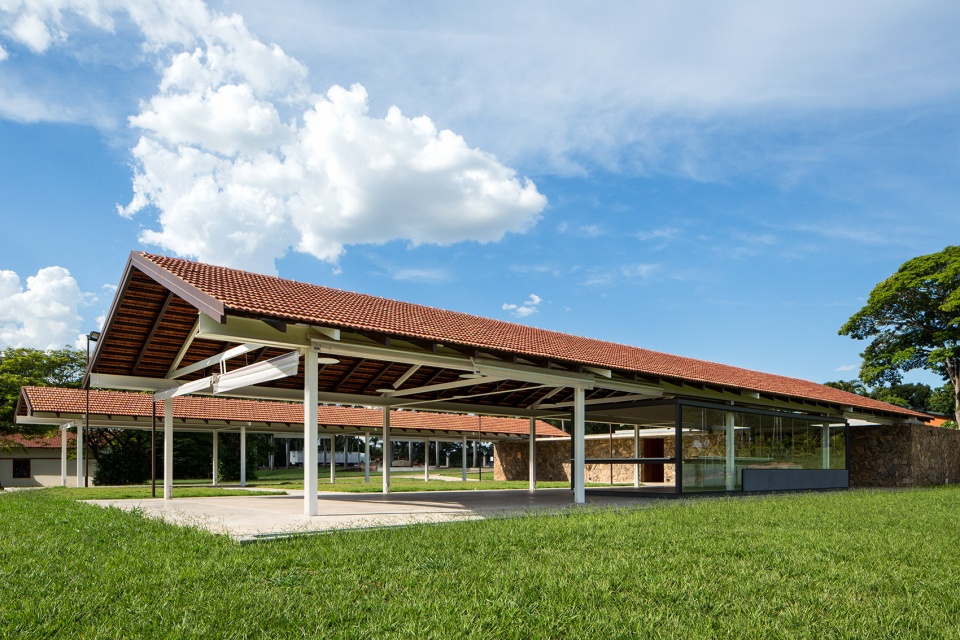 tatersal amador aguiar by bruno rossi arquitetos