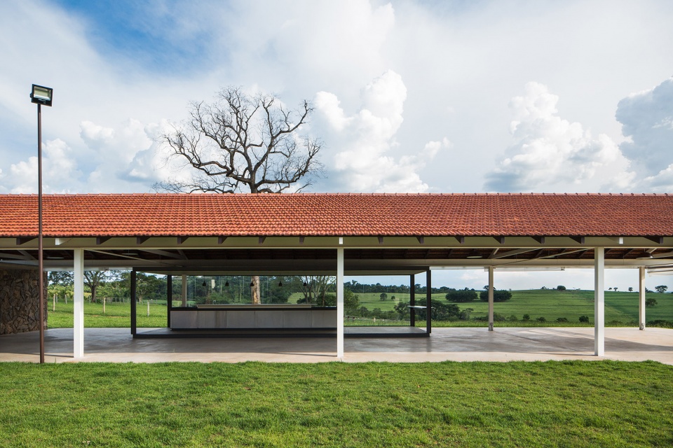 tatersal amador aguiar by bruno rossi arquitetos