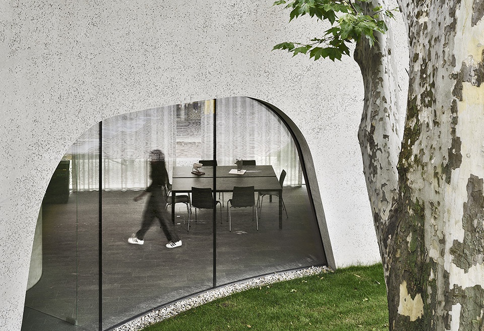 treehugger tourist information office by modusarchitects