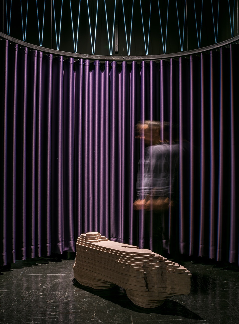 astral bodies enorme studio finsa