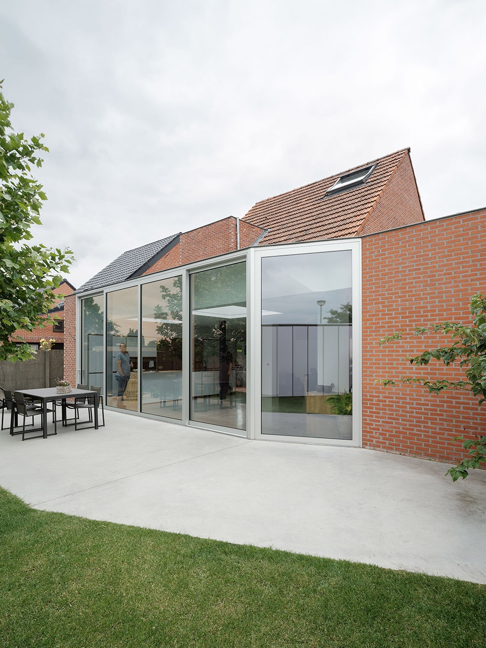 a house renovation for wendy and geert by ism architecten