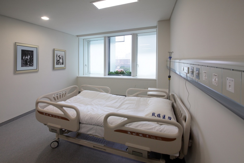 nanjing drum tower hospital china by lemanarc sa 960x640